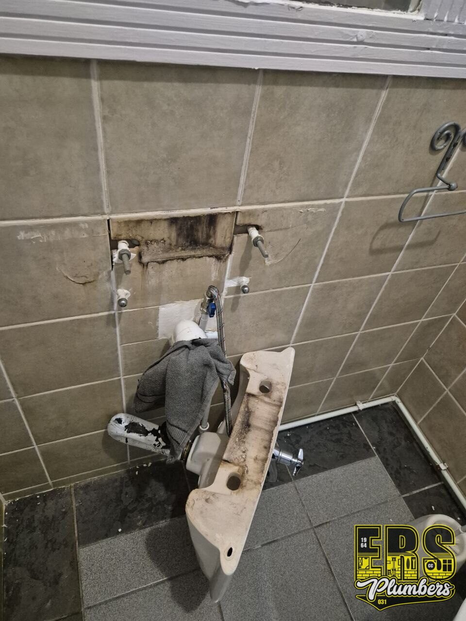 Collapsed basin repair and leak repair by ERS Plumbers
